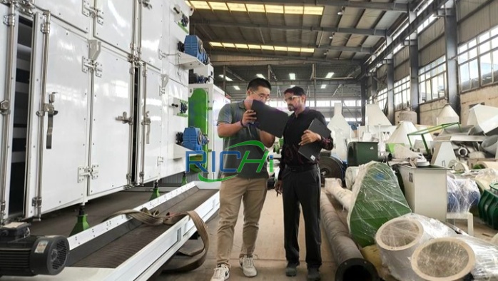 A photo of our Afghanistan client visits RICHI factory