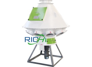 Divider for special biomass pellet materials