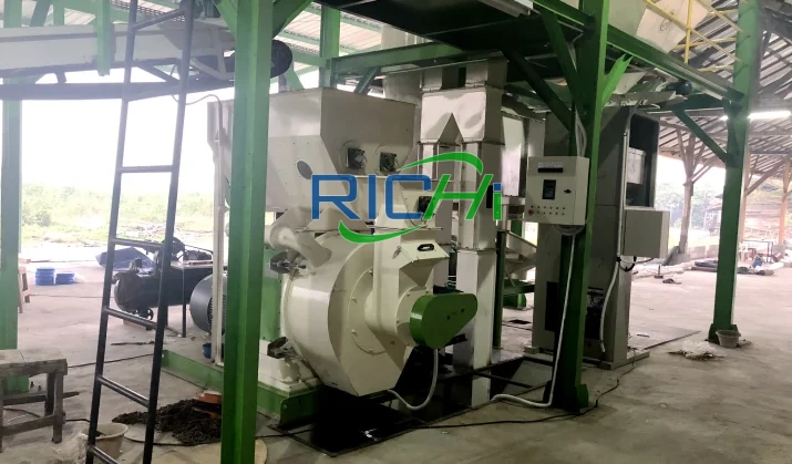 Rice husk pellet machine